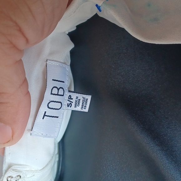 TOBI, S/P, Cutout water color Dress. White, Dark Blue and turquoise in color. - Picture 5 of 9